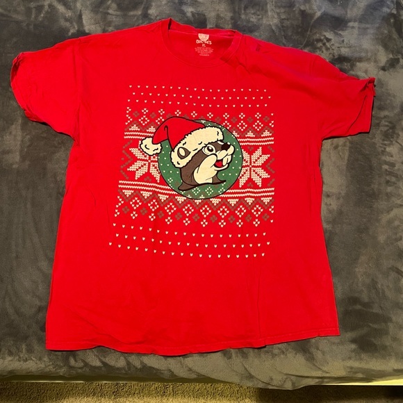 Buc-ee’s Christmas T-shirt - Picture 1 of 3